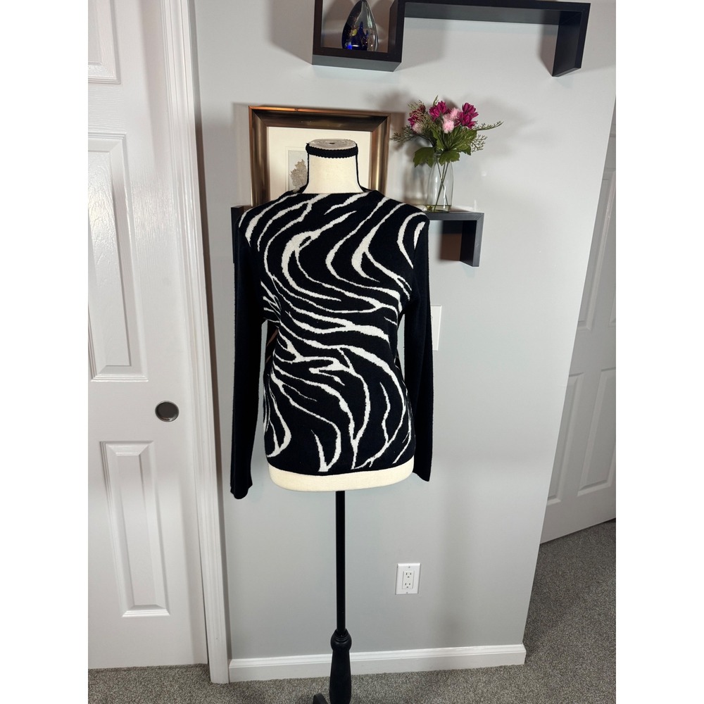Christie & Jill Women Medium Black White Zebra Swirl Knit Wool Blend Sweater